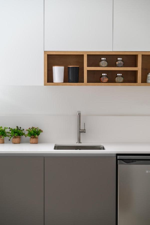The H Experience - Eclectic Spacious Apartment Near Venetian Castle - 2 Heraklion  Ngoại thất bức ảnh